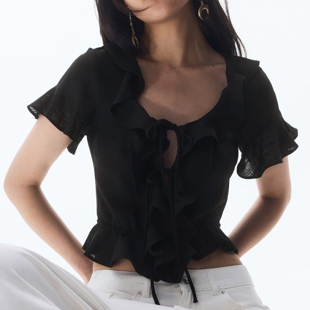 (NWT) H&M - black flounced blouse (small)